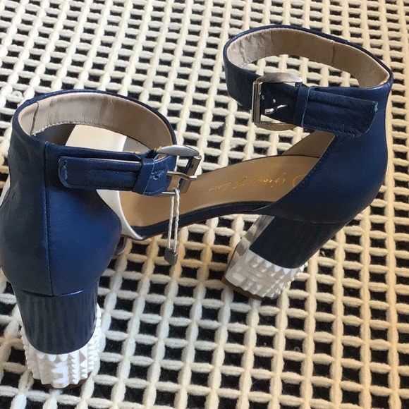 George J. Love Color-Block, Block heel Sandal. - Picture 5 of 8